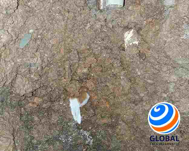 Caça vazamento Sabesp com detector Geofone