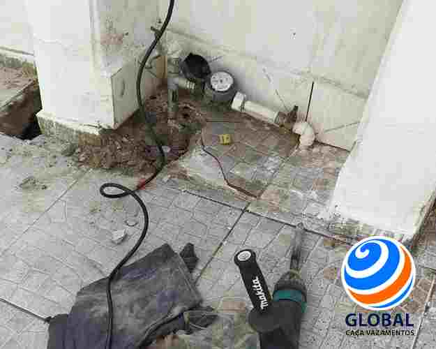 Conserto de vazamento de ar na tubulacao